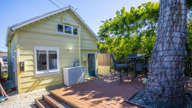 Image 1 for Yellow Cottage (Mermaid) 255 1/2