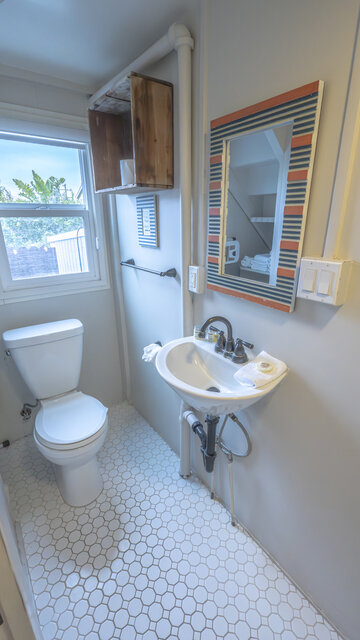 Image 25 for Blue Cottage (Seahorse) "Middle Unit" 265