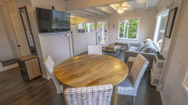 Image 20 for Blue Cottage (Seahorse) "Middle Unit" 265