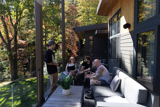 Image 12 for Modern Luxury Retreat