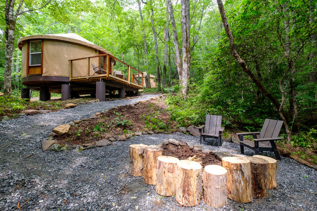 Image 11 for Creekside All-Season Yurts