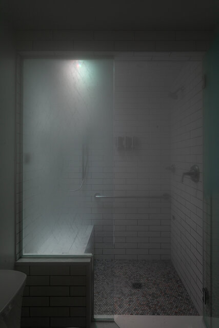 Image 8 for Suite 6