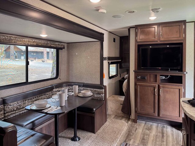 Image 2 for 024) RV Rental 29ft Jay Flight Bunk