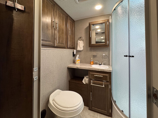 Image 10 for 025) RV Rental 26ft Mini Light