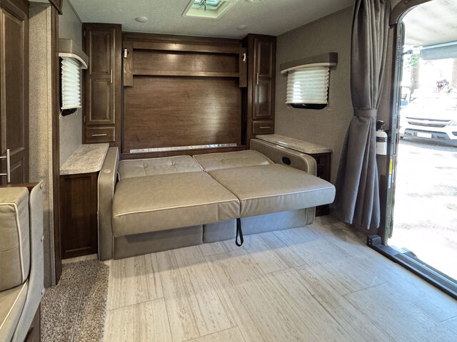 Image 9 for 025) RV Rental 26ft Mini Light