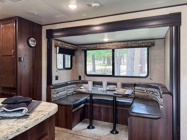 Image 3 for 024) RV Rental 29ft Jay Flight Bunk