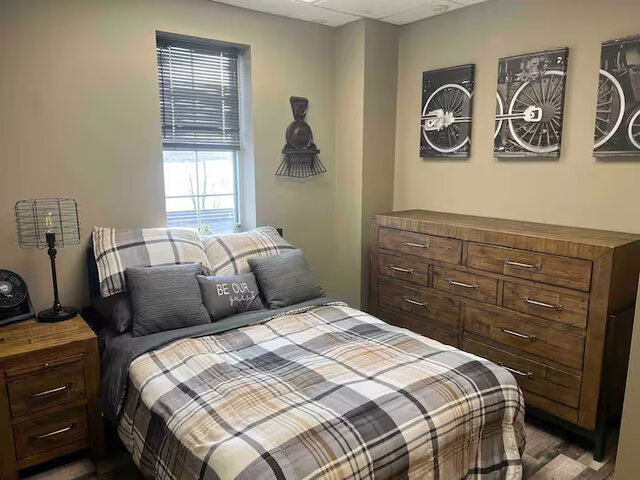 Image 22 for Dragonfly Loft, Hot Tub, River View