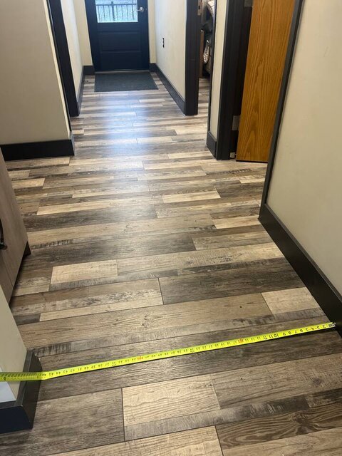 Image 2 for Dragonfly Loft, Hot Tub, River View