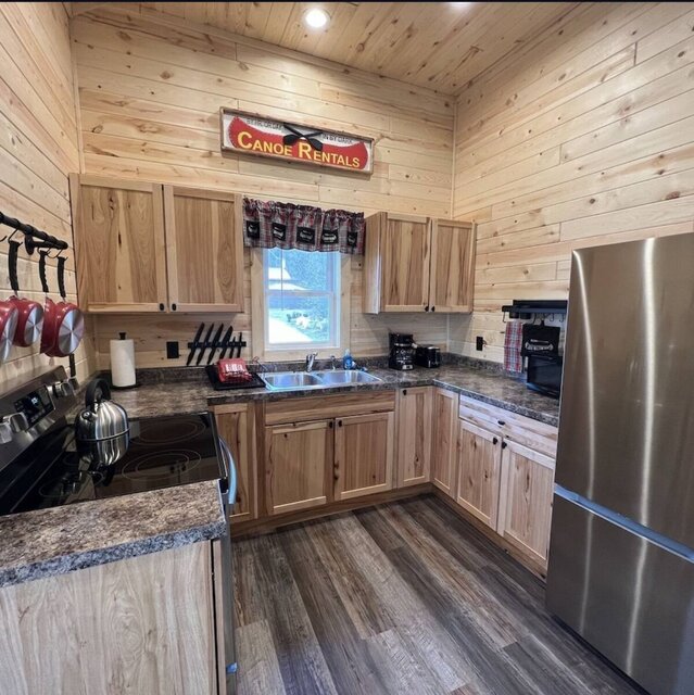 Image 2 for Dragonfly Nest, log cabin atmosphere, river view