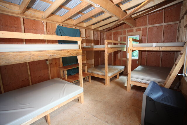 Image 2 for 006) Cabin