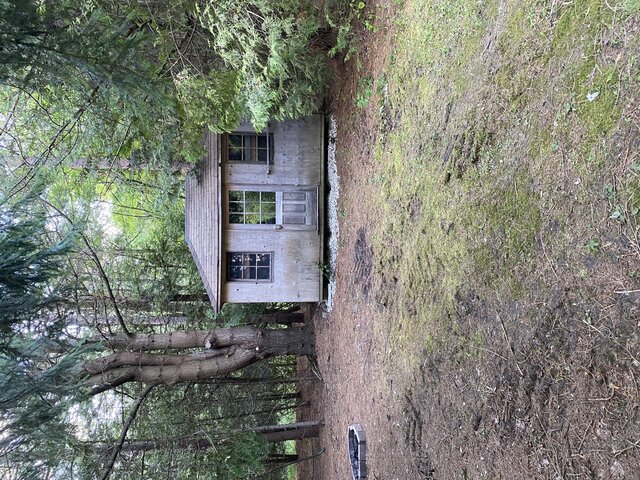 Image 5 for 074) Cabin