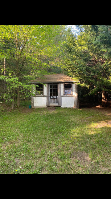 Image 2 for 061) Cabin