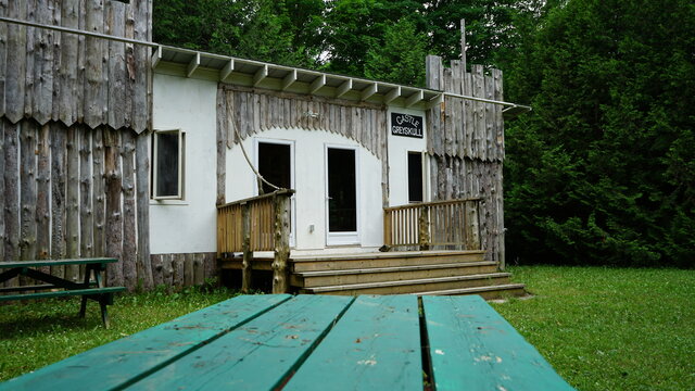 Image 11 for 006) Cabin