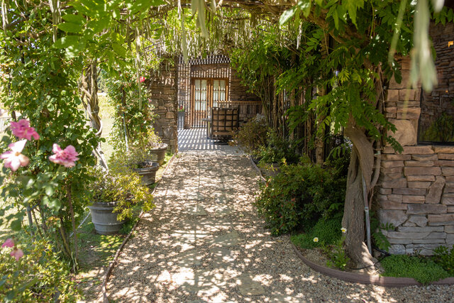 Image 11 for Briarwood Cottage + Apartment