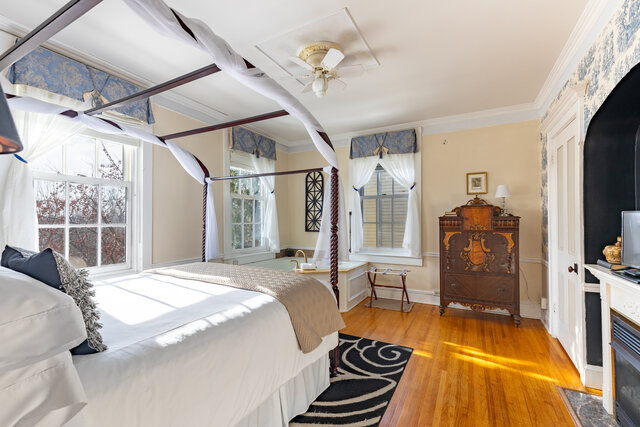 Image 1 for Suite 1