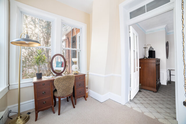 Image 7 for Suite 5
