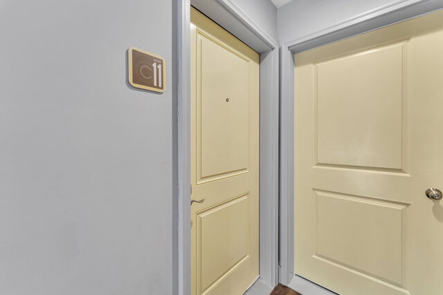 Image 6 for Apartment 11 - King Studio