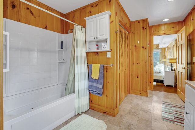 Image 21 for Blackbird Hollow