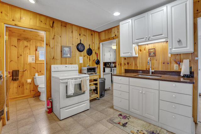 Image 10 for Blackbird Hollow