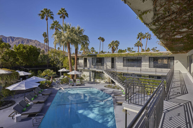 Image 6 for Balcony Suite