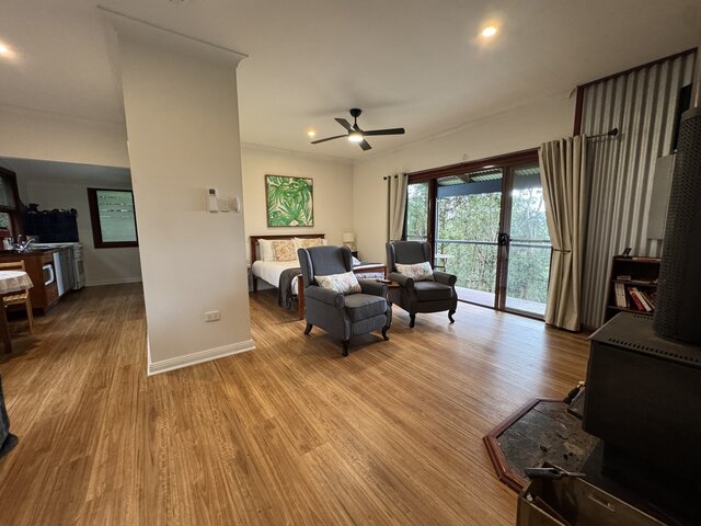 Image 9 for Raphael's Retreat cottage