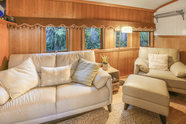 Image 9 for Train - Westbound cabin