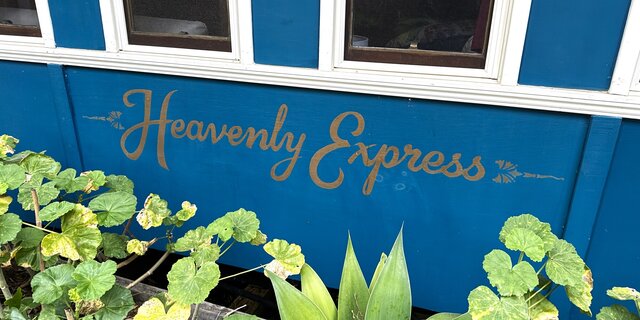 Image 17 for Train - Eastbound cabin