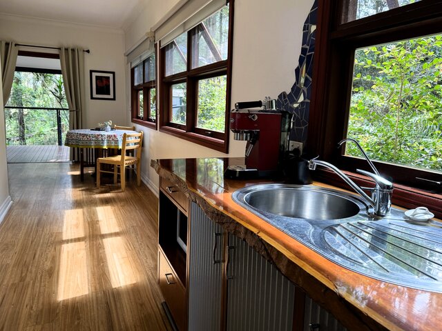 Image 7 for Raphael's Retreat cottage