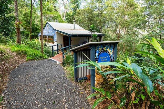 Image 11 for Raphael's Retreat cottage