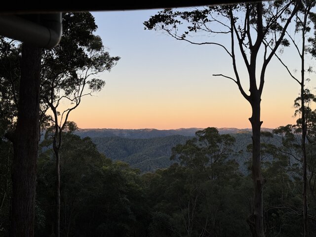 Image 16 for Train - Eastbound cabin