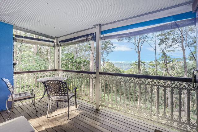 Image 2 for Train - Eastbound cabin