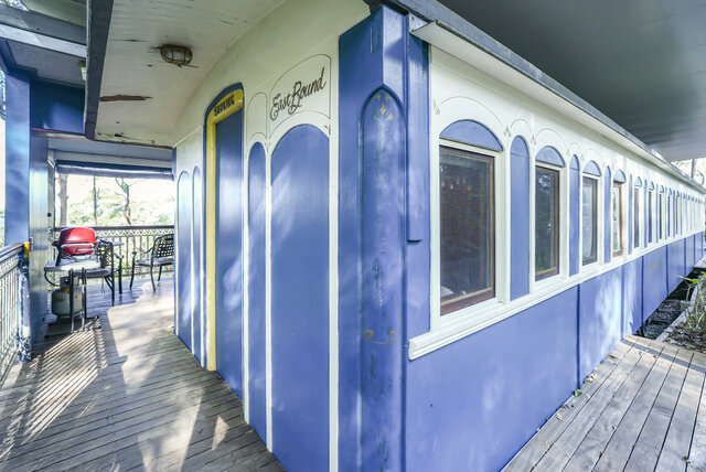 Image 1 for Train - Eastbound cabin