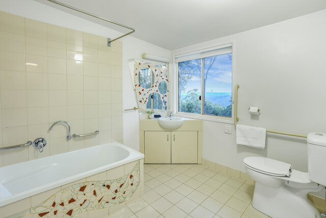 Image 4 for Train - Westbound cabin