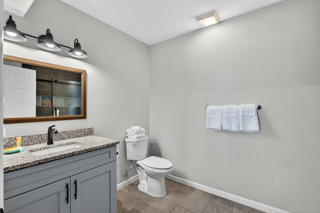 Image 10 for Two Bed Suite w. Sleeper Sofa, Pool View 1st Floor