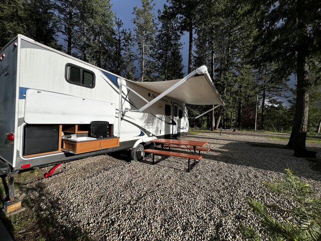Image 3 for 13) The Old Glory RV Rental