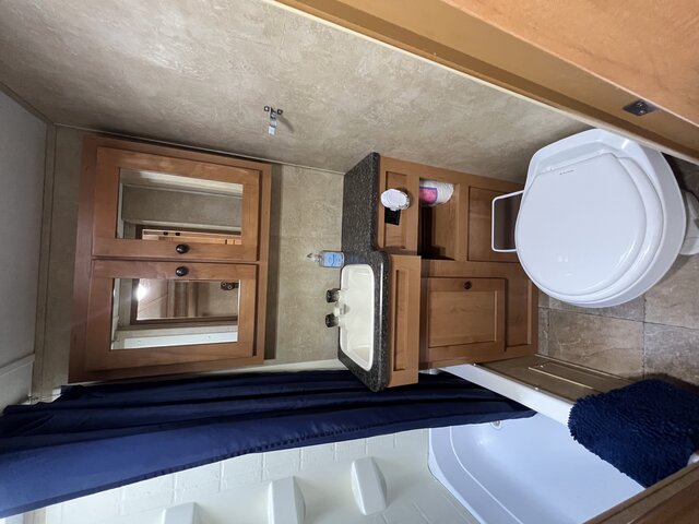 Image 5 for 13) The Old Glory RV Rental