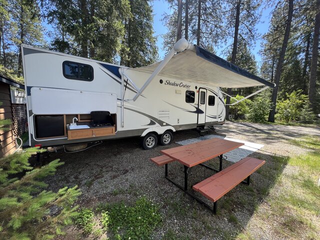 Image 2 for 13) The Old Glory RV Rental