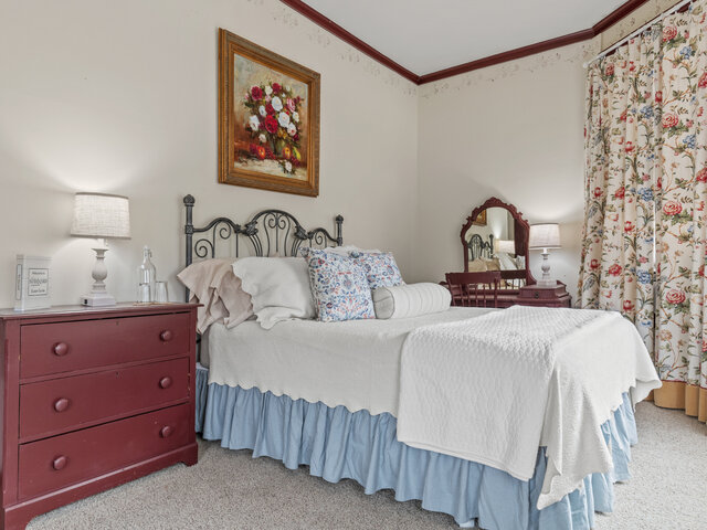 Image 3 for The Ocean Park Room