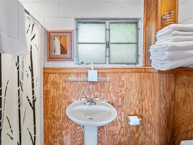 Image 4 for 09. Balcony Room