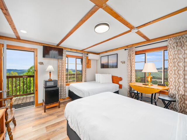 Image 5 for 06. Balcony Room