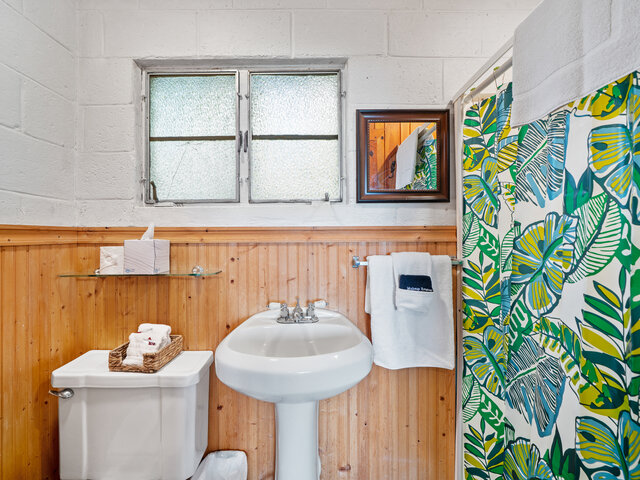 Image 5 for 08. Balcony Room