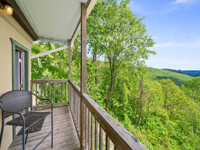 Image 6 for 07. Balcony Room
