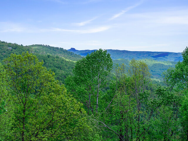 Image 9 for 04. Balcony Room
