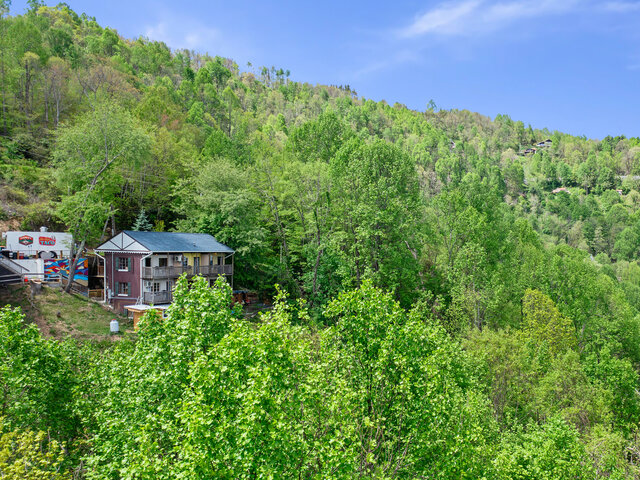 Image 7 for 08. Balcony Room