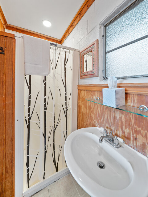 Image 6 for 09. Balcony Room