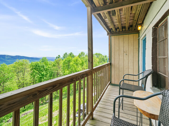 Image 7 for 04. Balcony Room