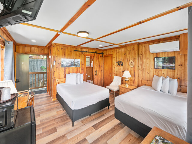 Image 8 for 09. Balcony Room