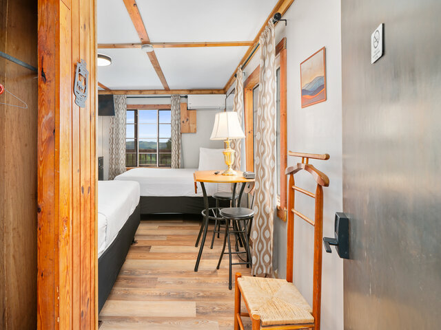 Image 2 for 06. Balcony Room