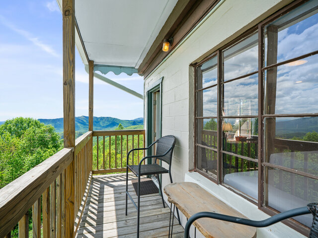 Image 3 for 09. Balcony Room