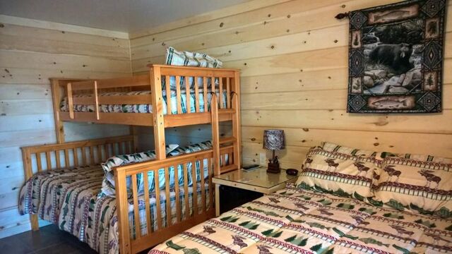 Image 4 for Motel Downstairs #8